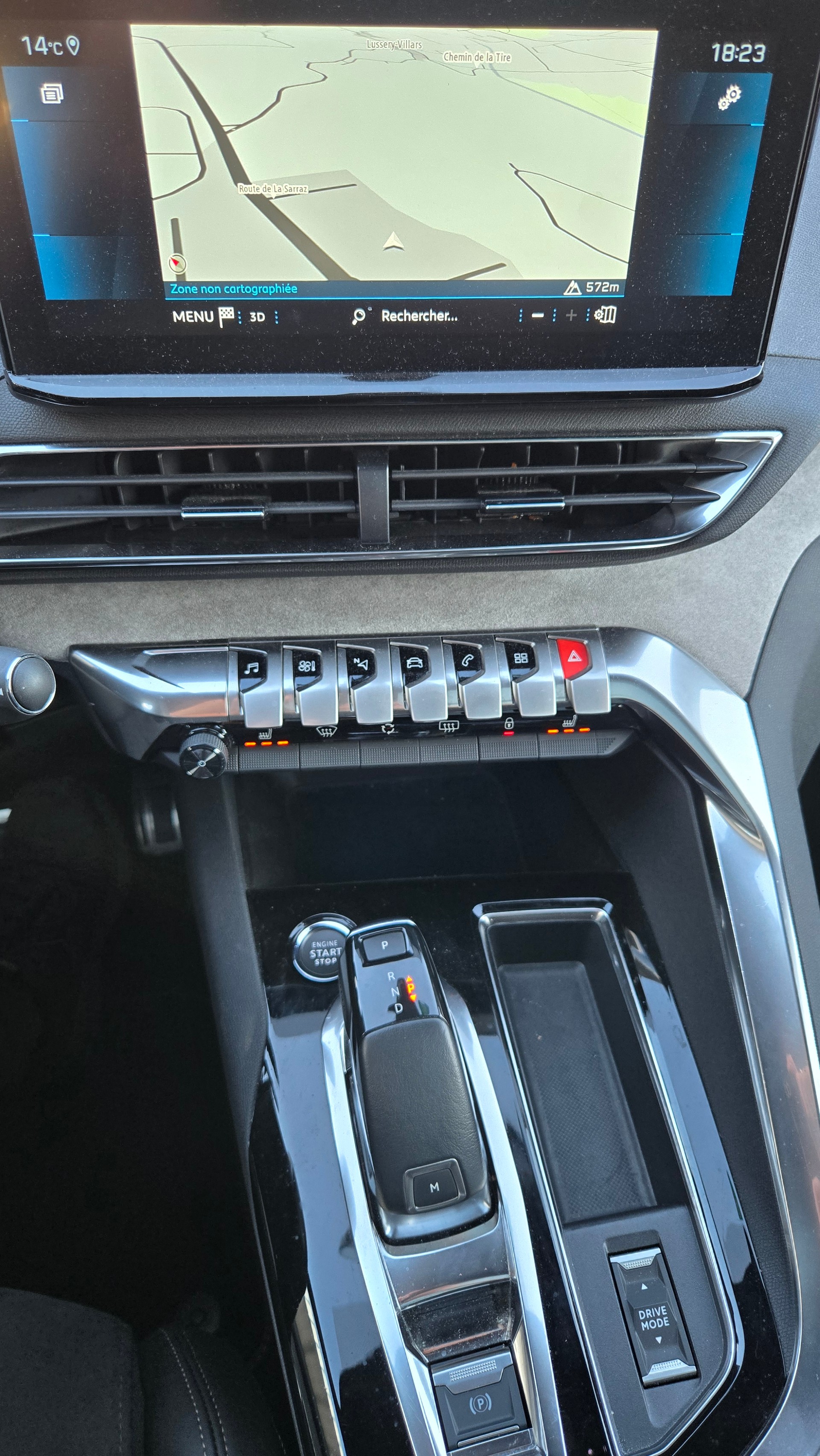 PEUGEOT 5008 1.6 Pure Tech GT Pack EAT8-image-9