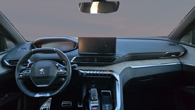 PEUGEOT 5008 1.6 Pure Tech GT Pack EAT8-image-8