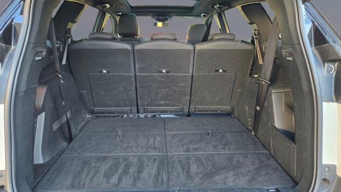 PEUGEOT 5008 1.6 Pure Tech GT Pack EAT8-image-12