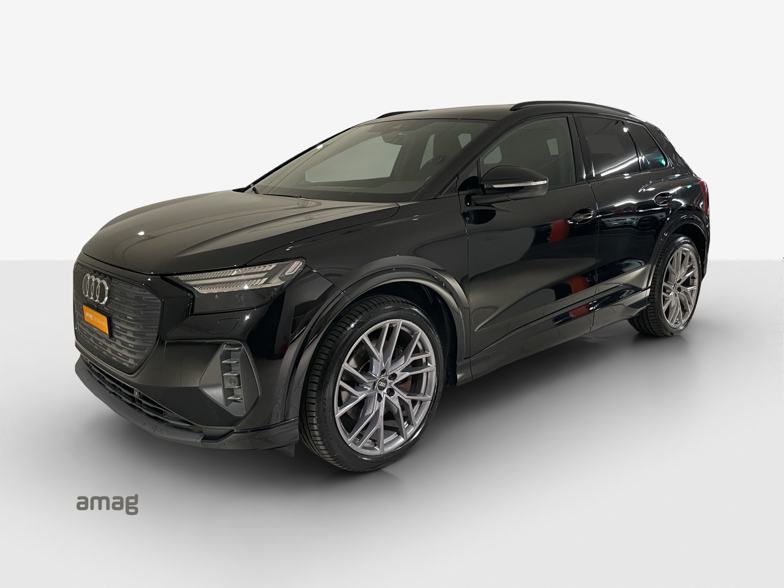 AUDI Q4 e-tron 50 quattro