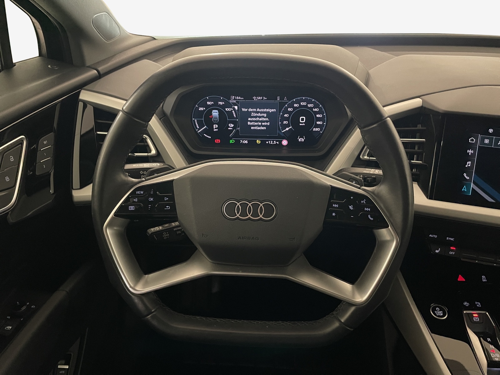 AUDI Q4 e-tron 50 quattro-image-10