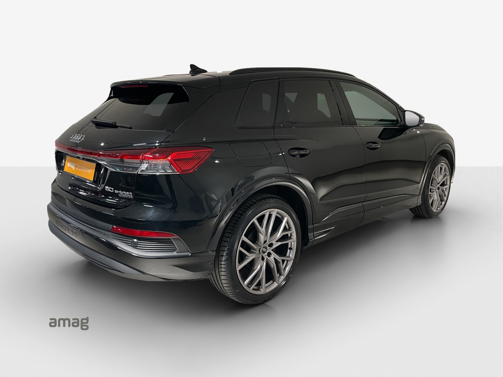 AUDI Q4 e-tron 50 quattro-image-5