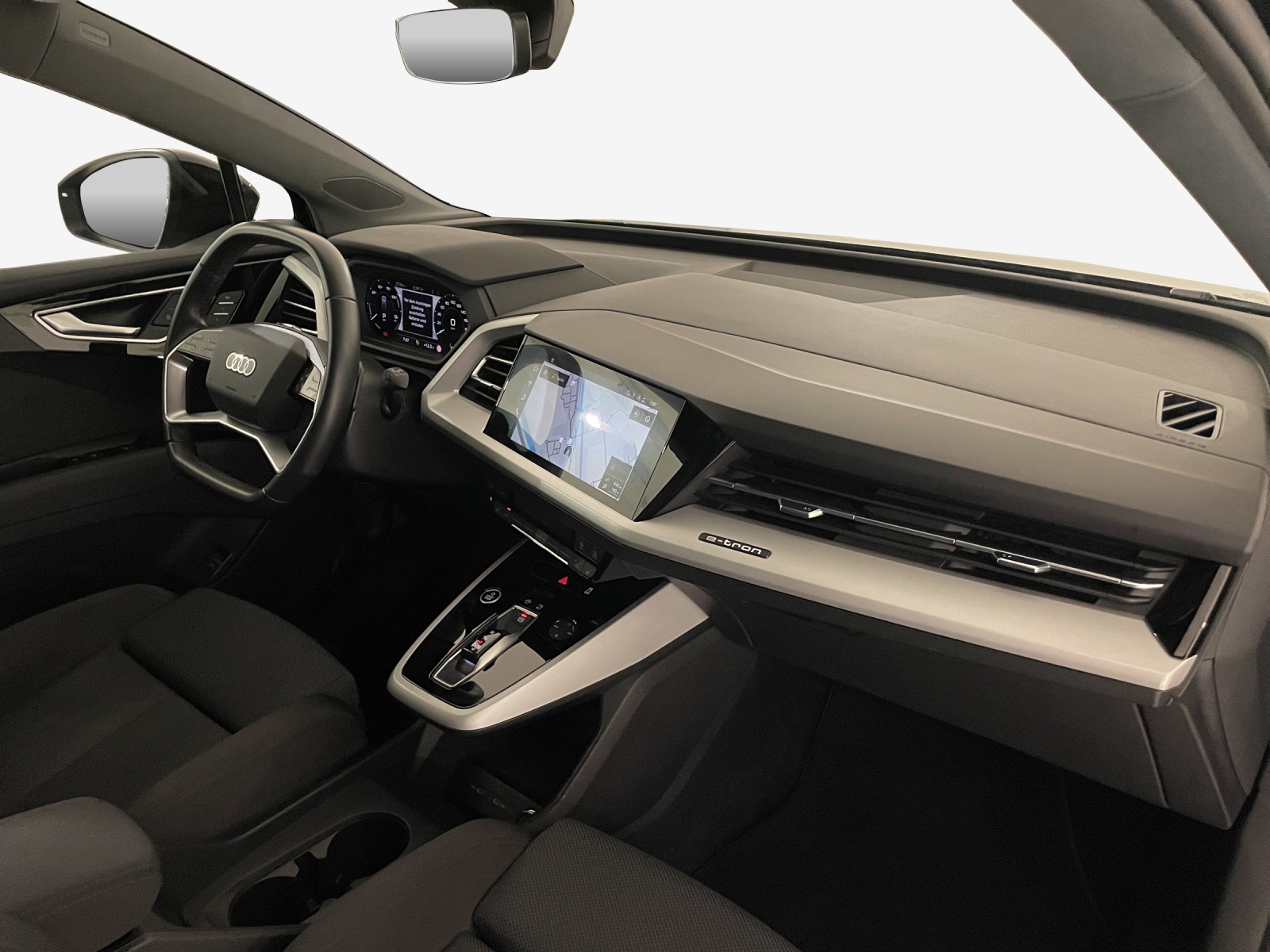 AUDI Q4 e-tron 50 quattro-image-14