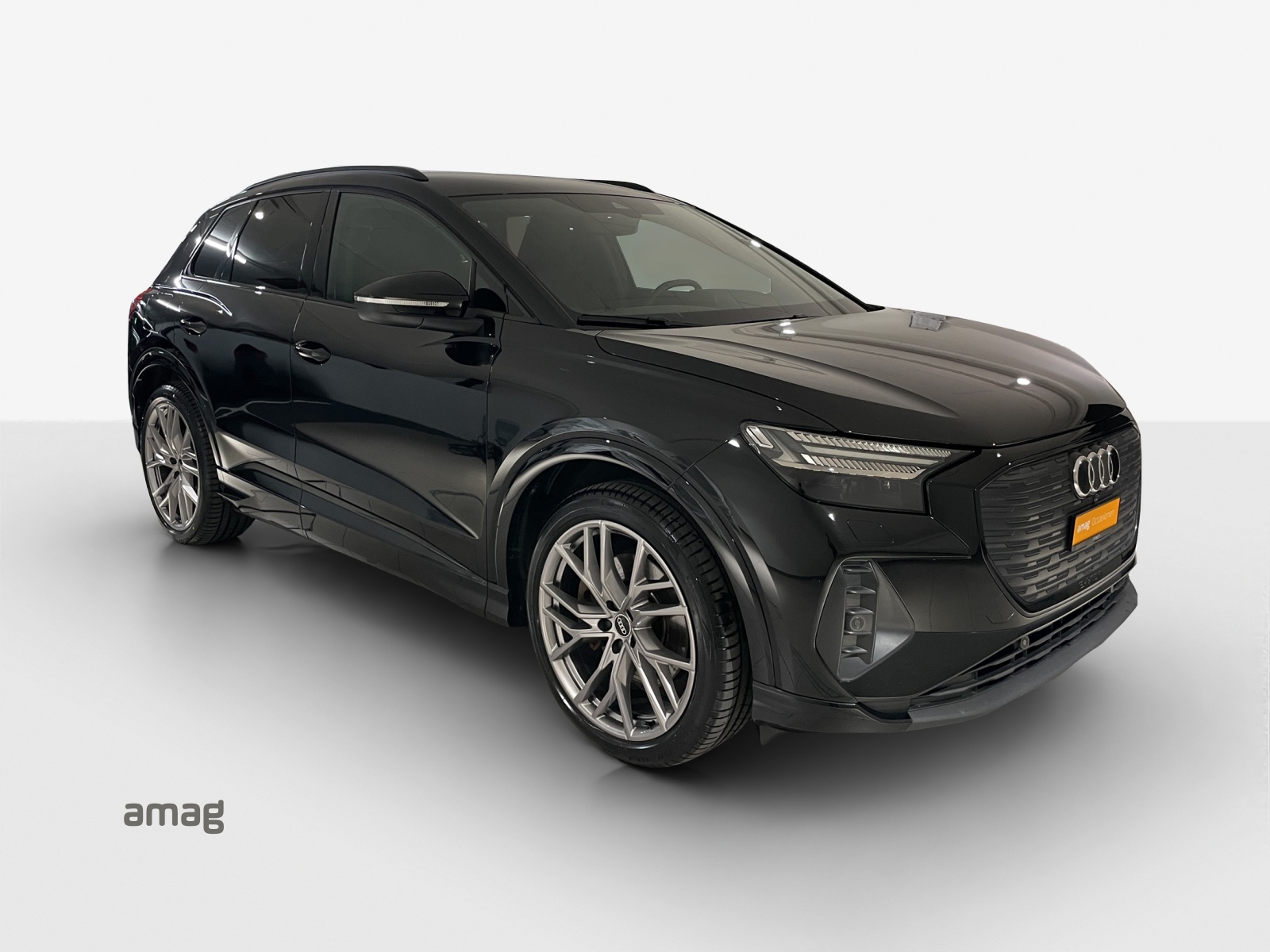 AUDI Q4 e-tron 50 quattro-image-6