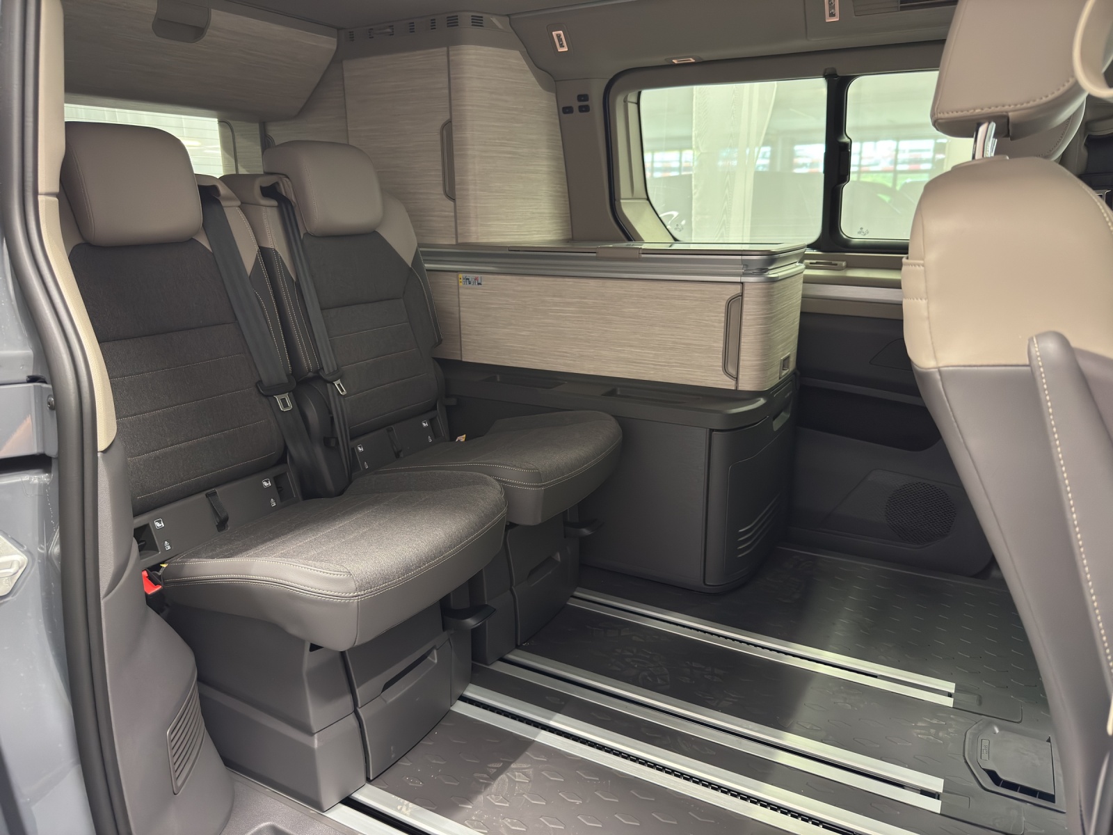 VW T7 California 2.0 TSI Ocean Liberty DSG-image-9