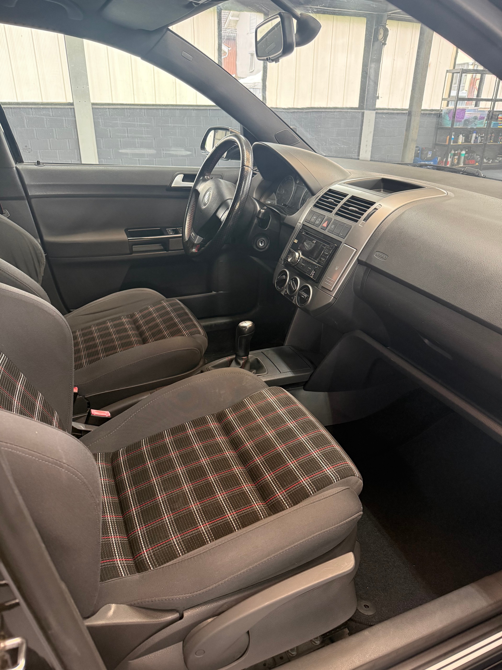 VW Polo 1.8T 20V Turbo GTI-image-6