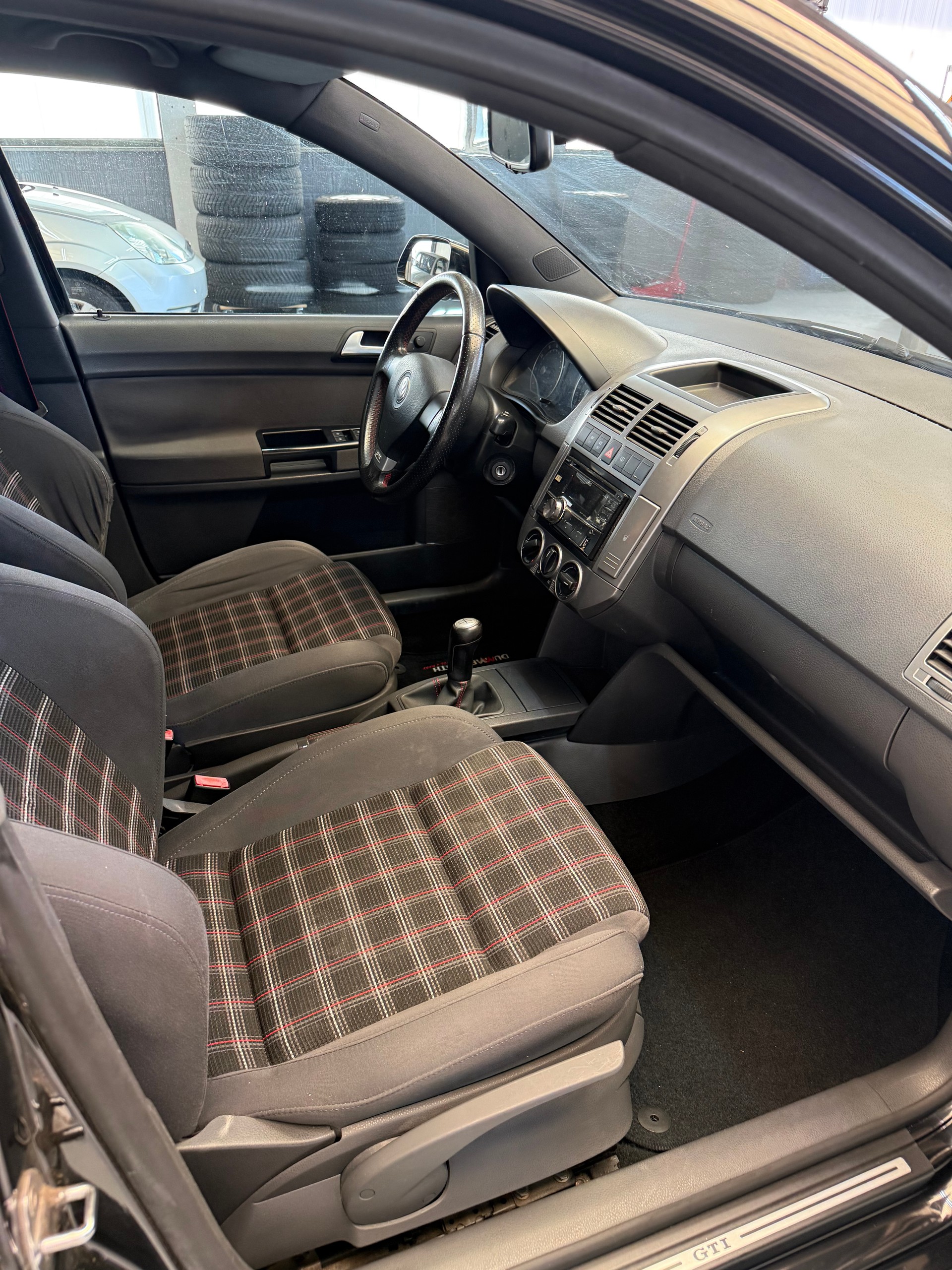 VW Polo 1.8T 20V Turbo GTI-image-8