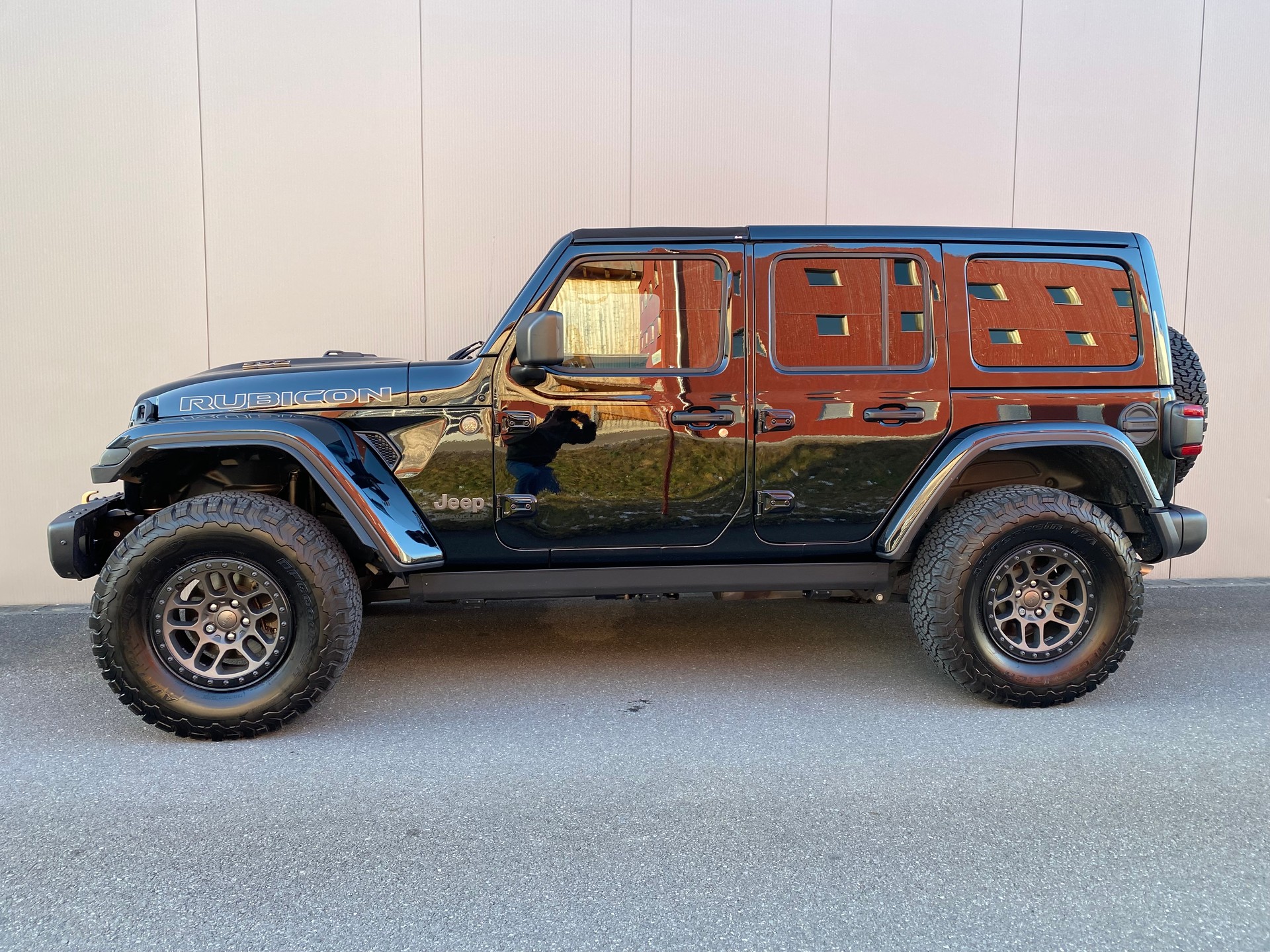 JEEP WRANGLER V8 Rubicon 392 Xtreme-showroom-element-1