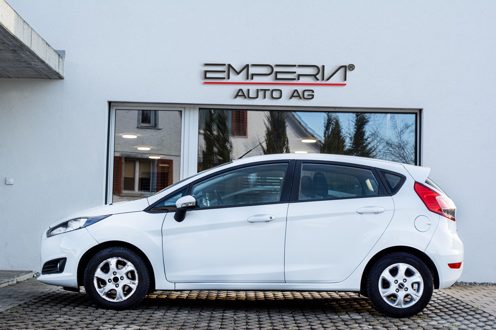FORD Fiesta 1.6 Ti-VCT Titanium PowerShift-image-5