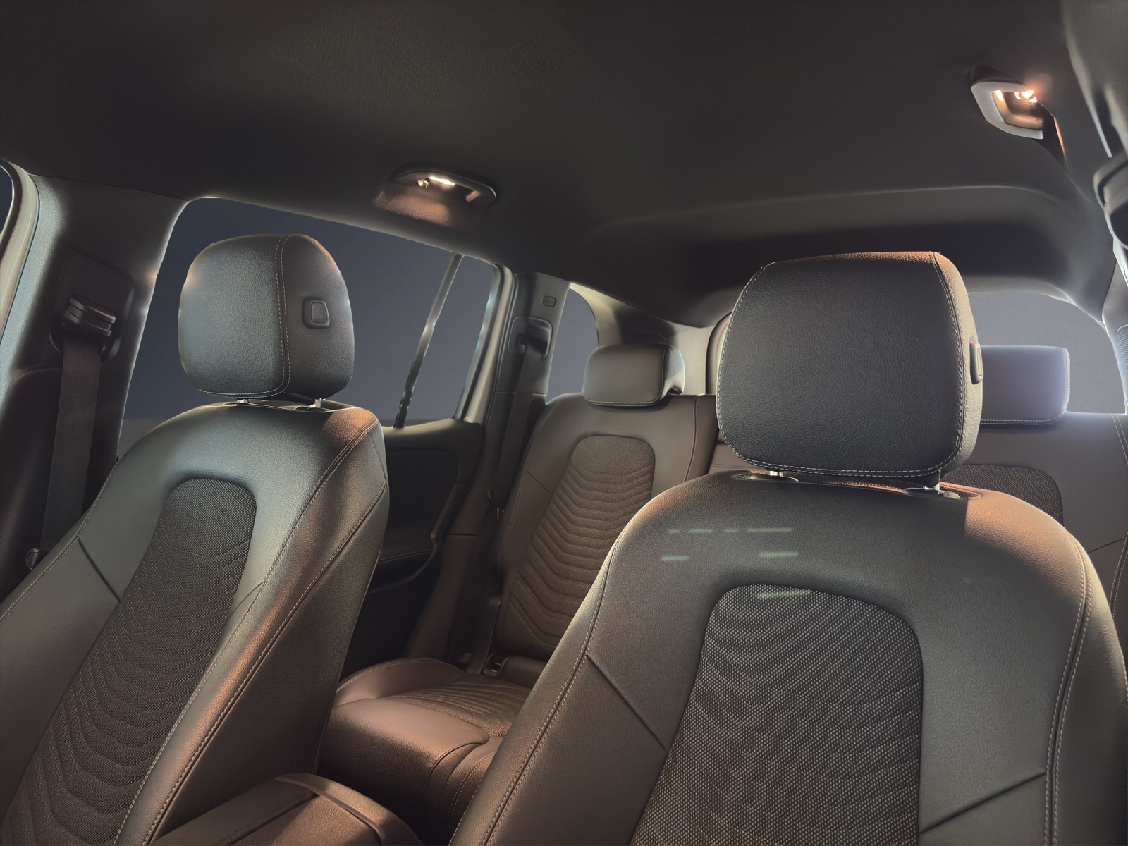 MERCEDES-BENZ GLB 200 d Style 4 MATIC-image-7