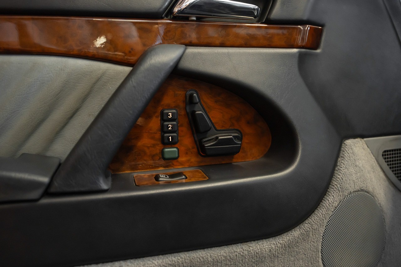 MERCEDES-BENZ 500 SE Automatic-image-21