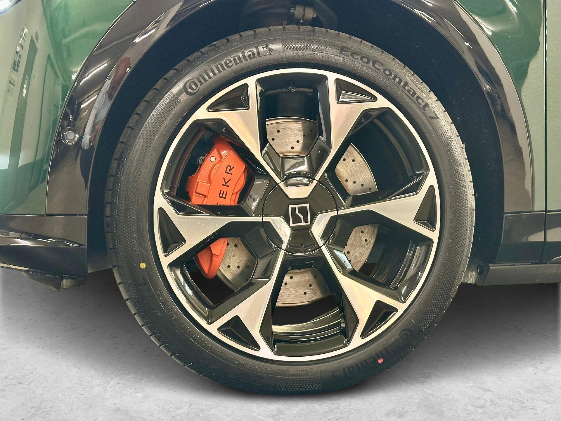 ZEEKR 7X Privilege AWD-image-13