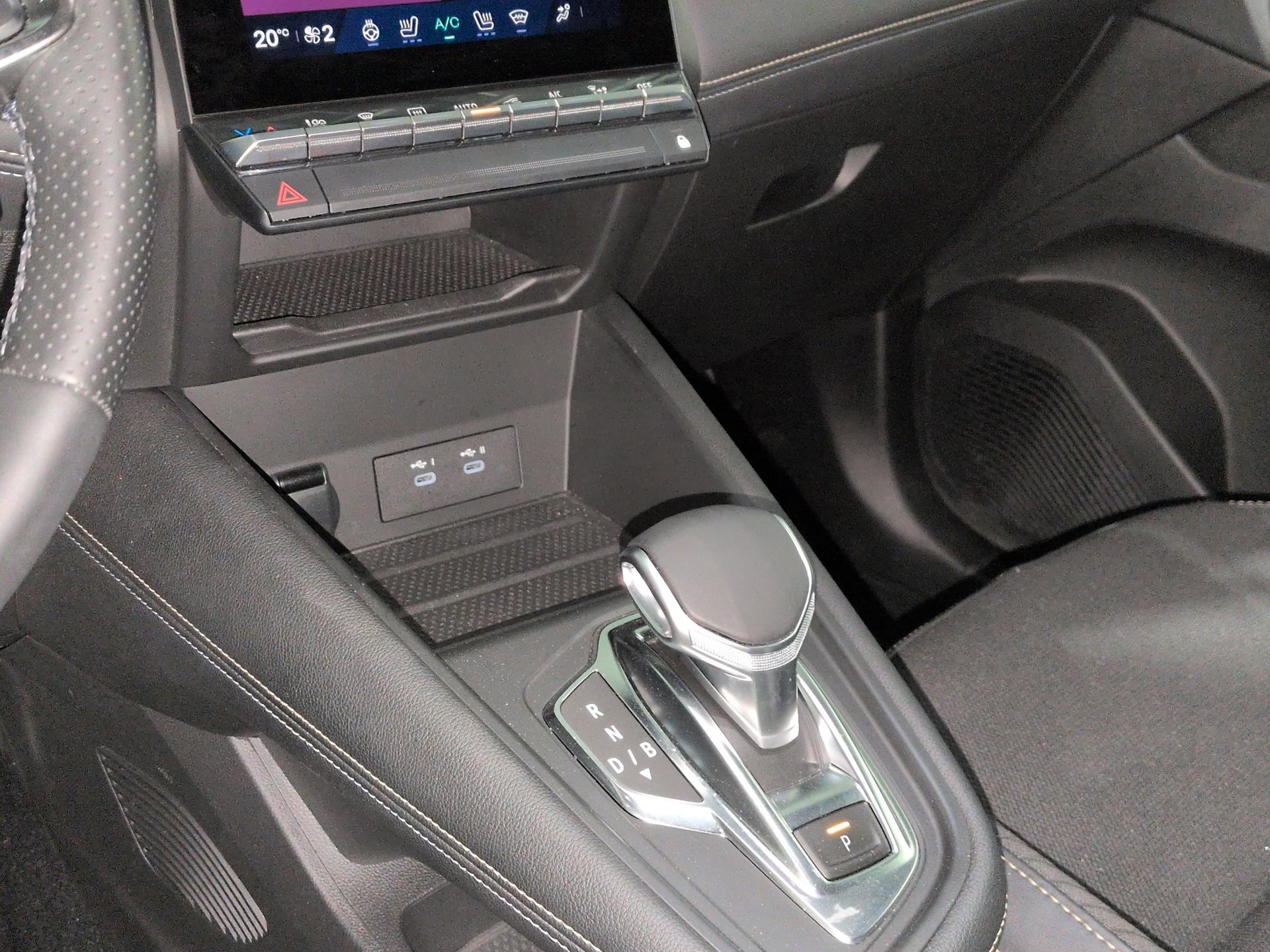 RENAULT Symbioz 1.6 E-Tech Iconic-image-11