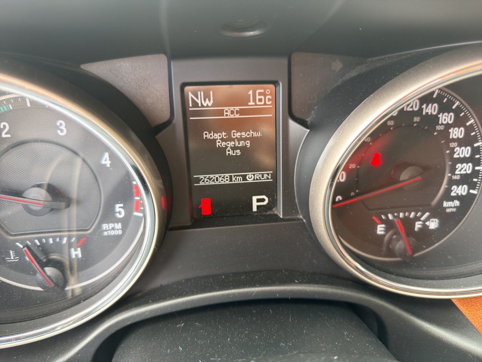 JEEP Grand Cherokee 3.0 CRD Overland Automatic-image-7