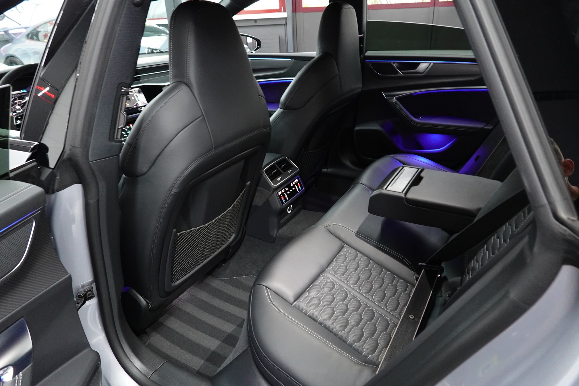AUDI RS7 SPORTBACK MHEV 600PS TRAUM LIMO CARBON // BC-FORGED 22" // APR-image-39