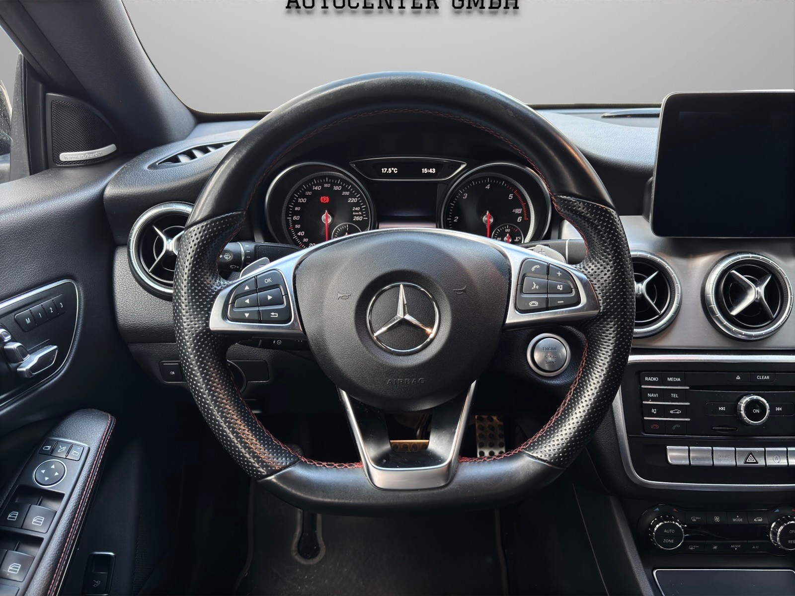MERCEDES-BENZ CLA 220 d AMG Line 4Matic 7G-DCT-image-9