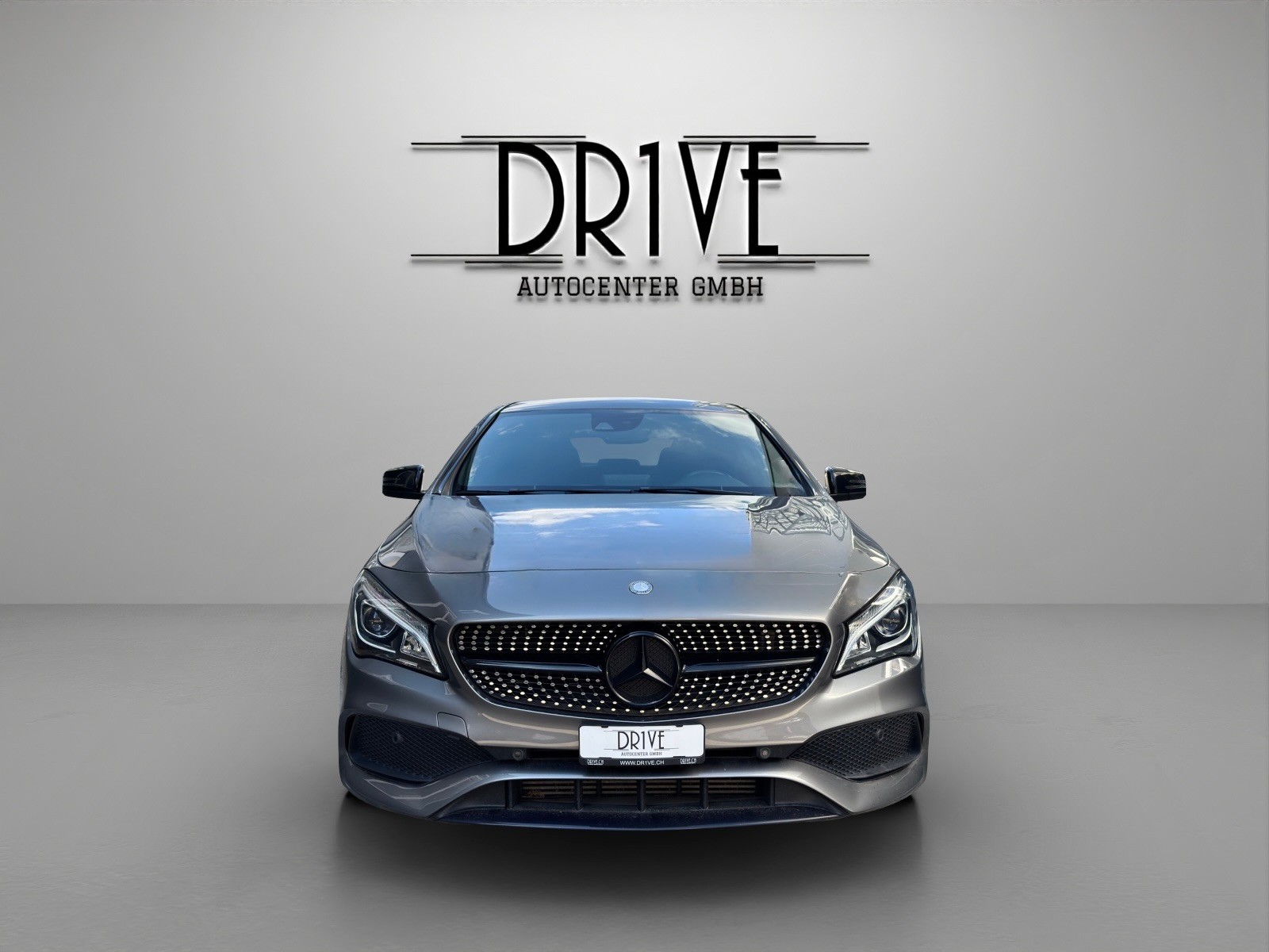 MERCEDES-BENZ CLA 220 d AMG Line 4Matic 7G-DCT-showroom-element-1