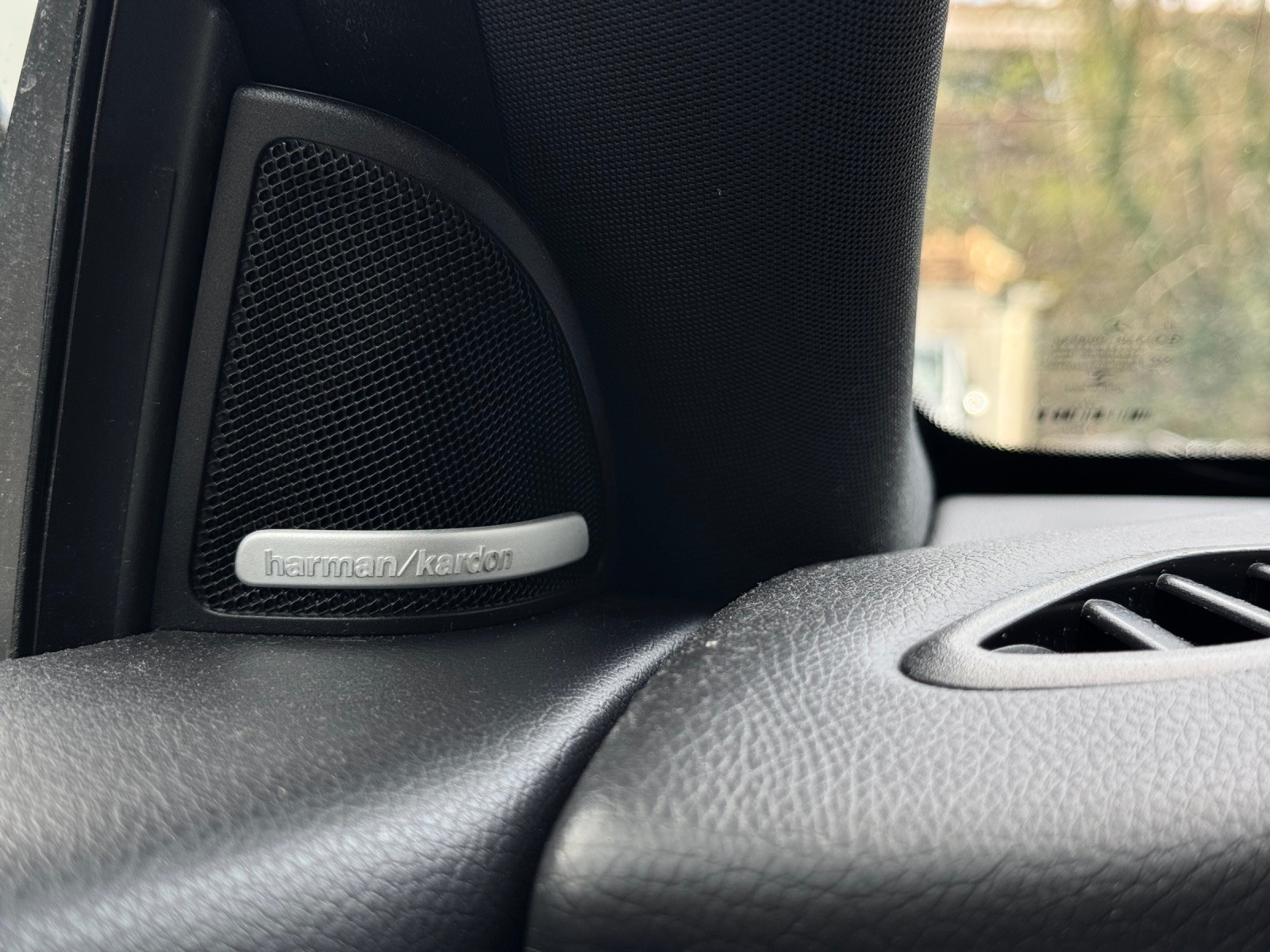MERCEDES-BENZ CLA 220 d AMG Line 4Matic 7G-DCT-image-18