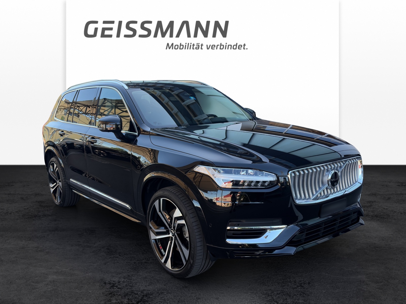 VOLVO XC90 2.0 T8 TE Ultra Bright eAWD-showroom-element-1