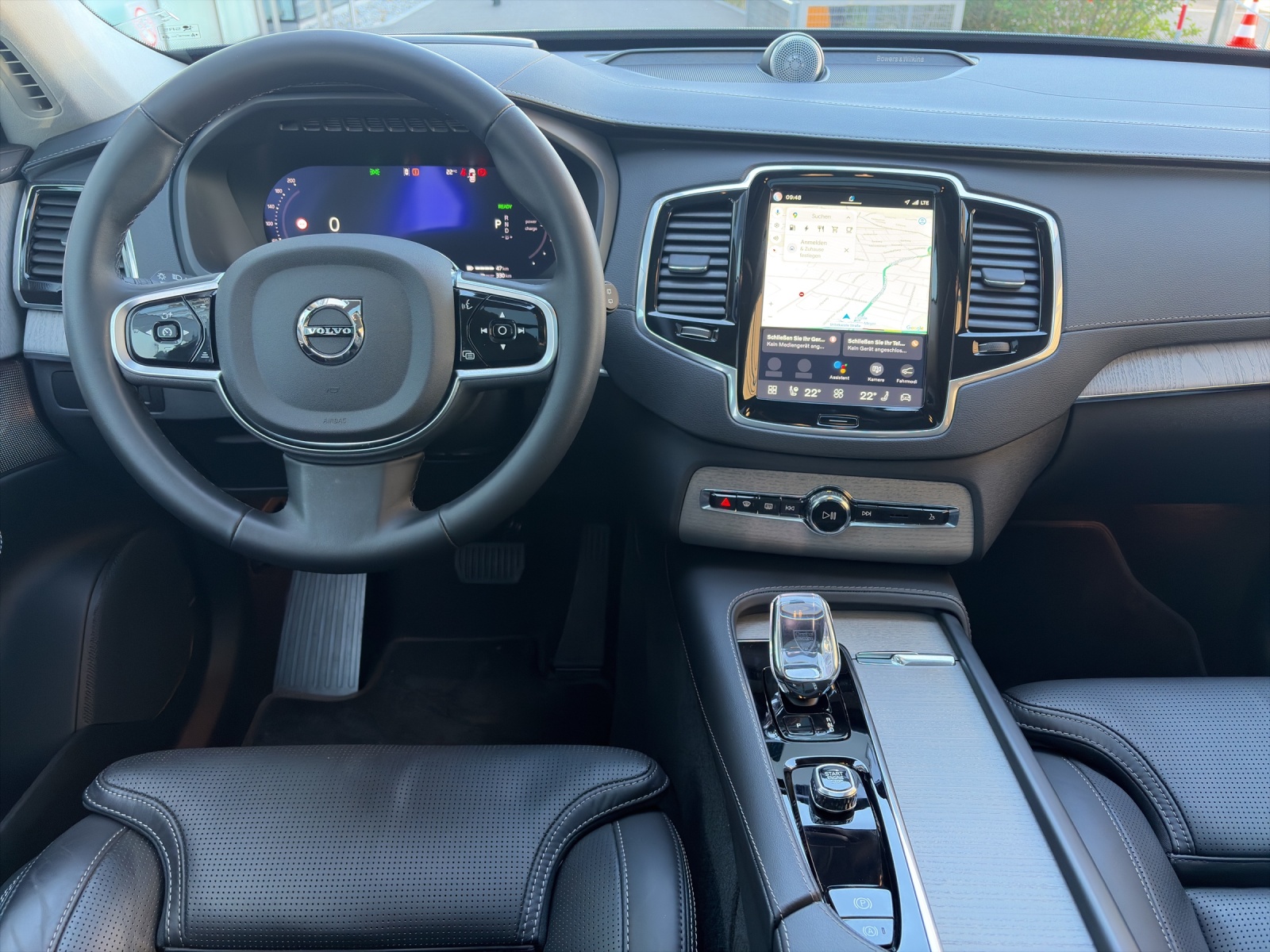 VOLVO XC90 2.0 T8 TE Ultra Bright eAWD-image-9