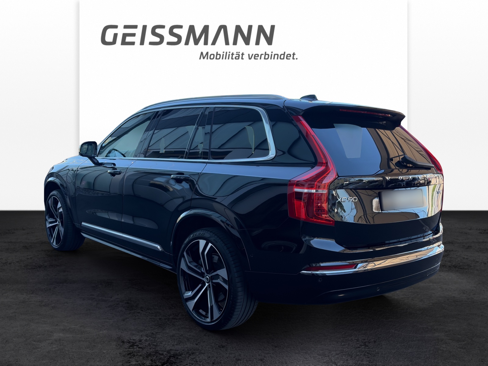 VOLVO XC90 2.0 T8 TE Ultra Bright eAWD-image-4