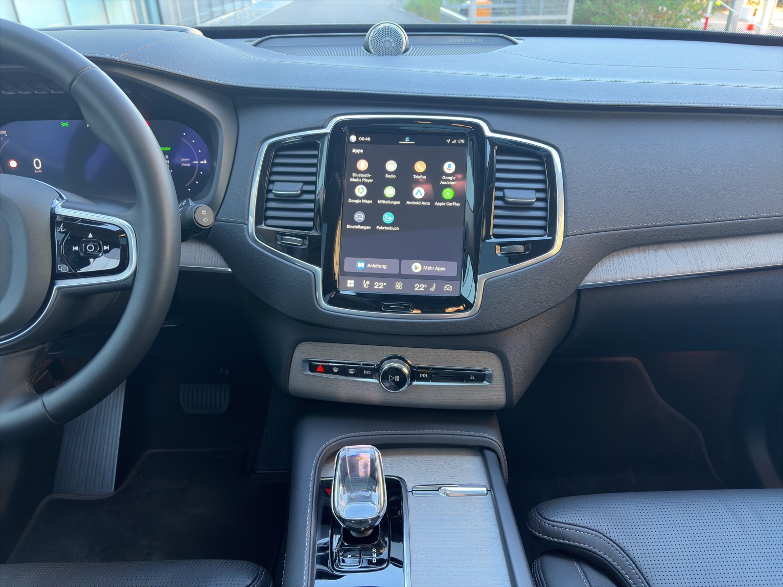 VOLVO XC90 2.0 T8 TE Ultra Bright eAWD-image-10