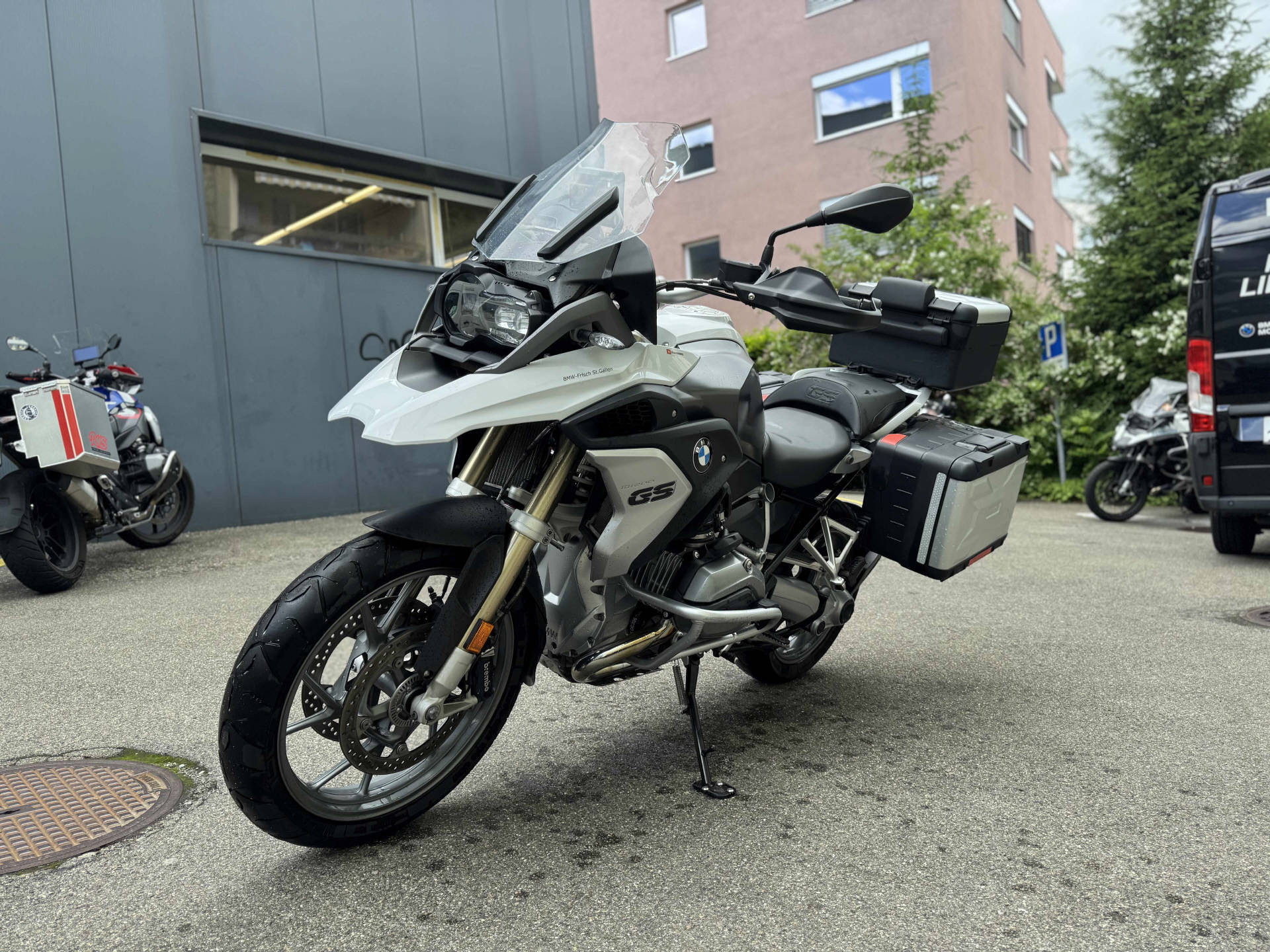 BMW R 1200 GS-image-0