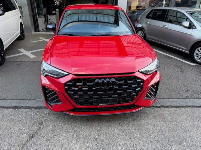 AUDI RS Q3 Sportback quattro S tronic-image-10