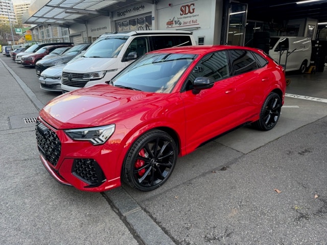 AUDI RS Q3 Sportback quattro S tronic-image-8