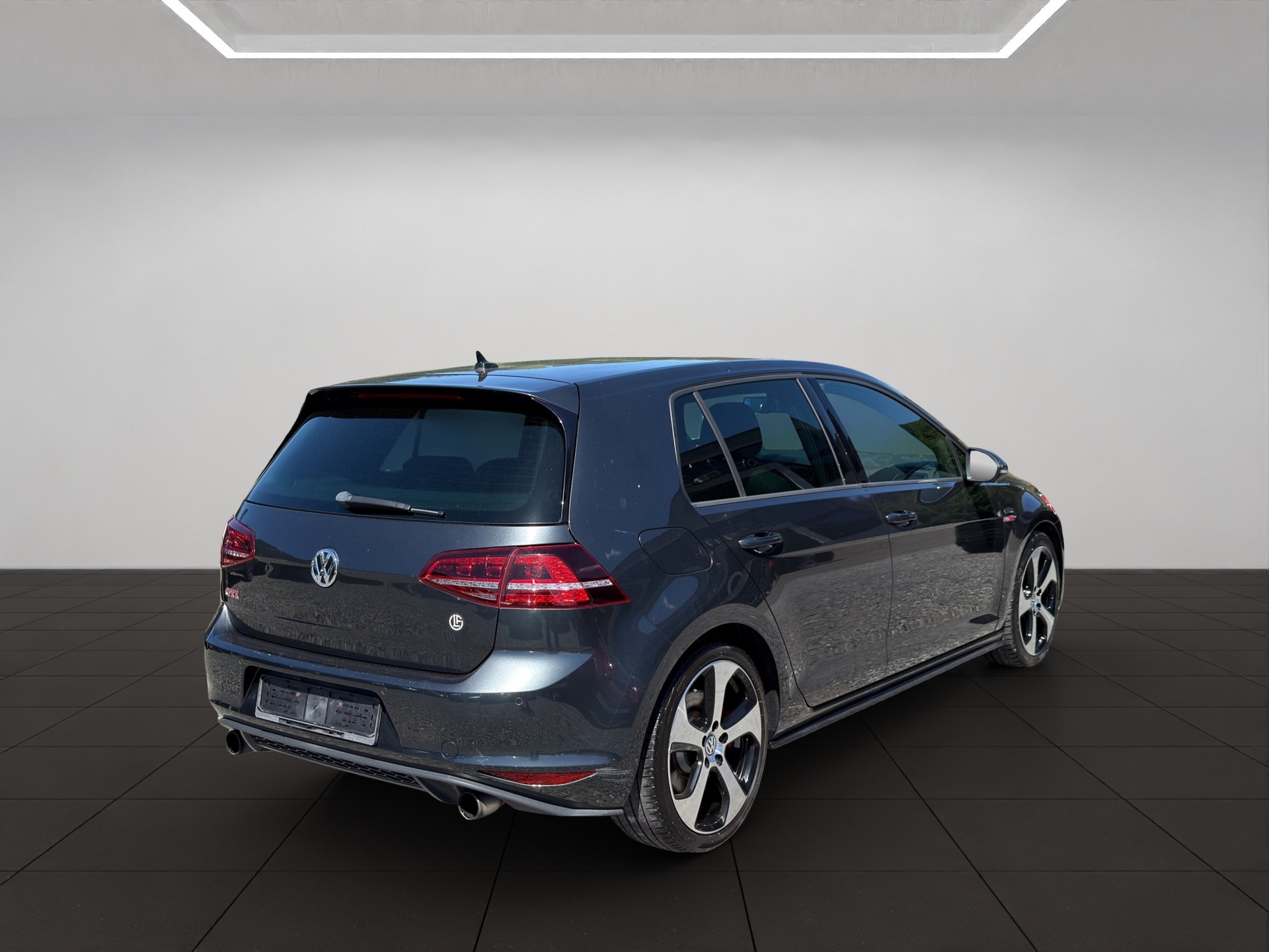 VW Golf 2.0 TSI GTI Performance DSG-showroom-element-1