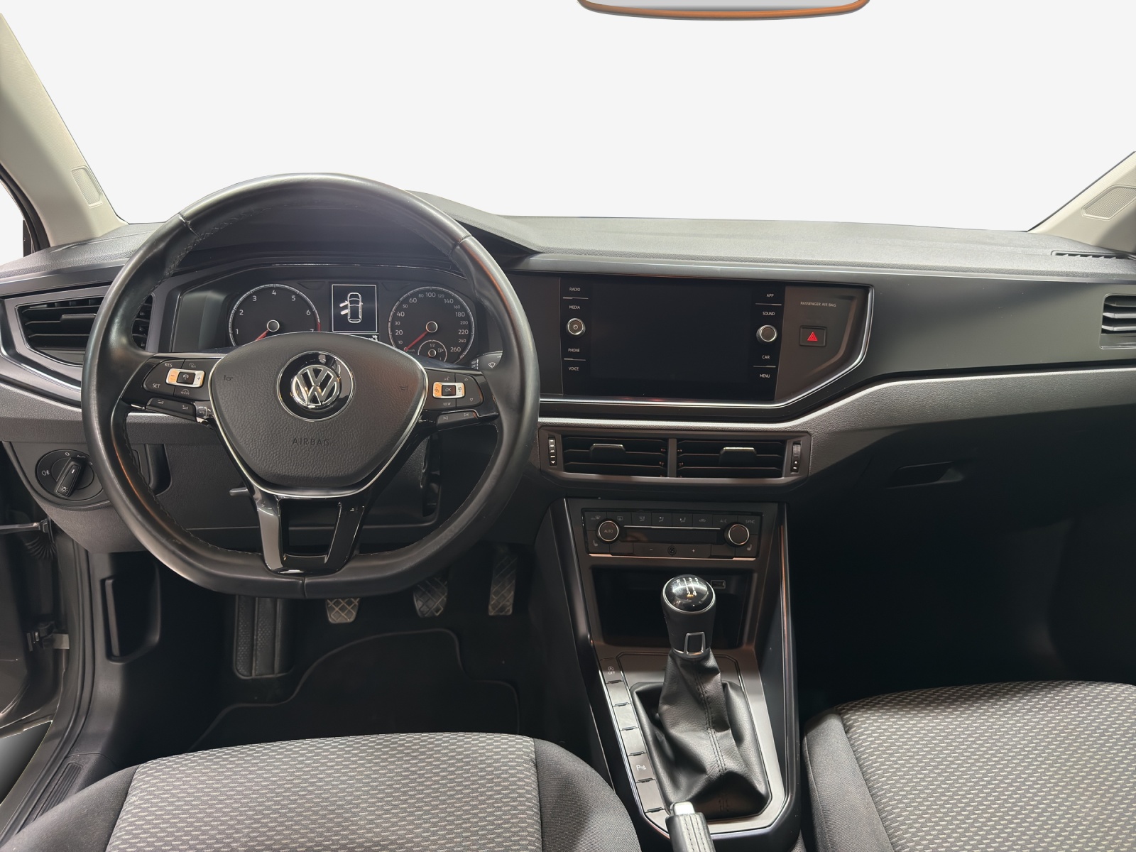 VW Polo 1.0 TSI BMT Trendline-image-8