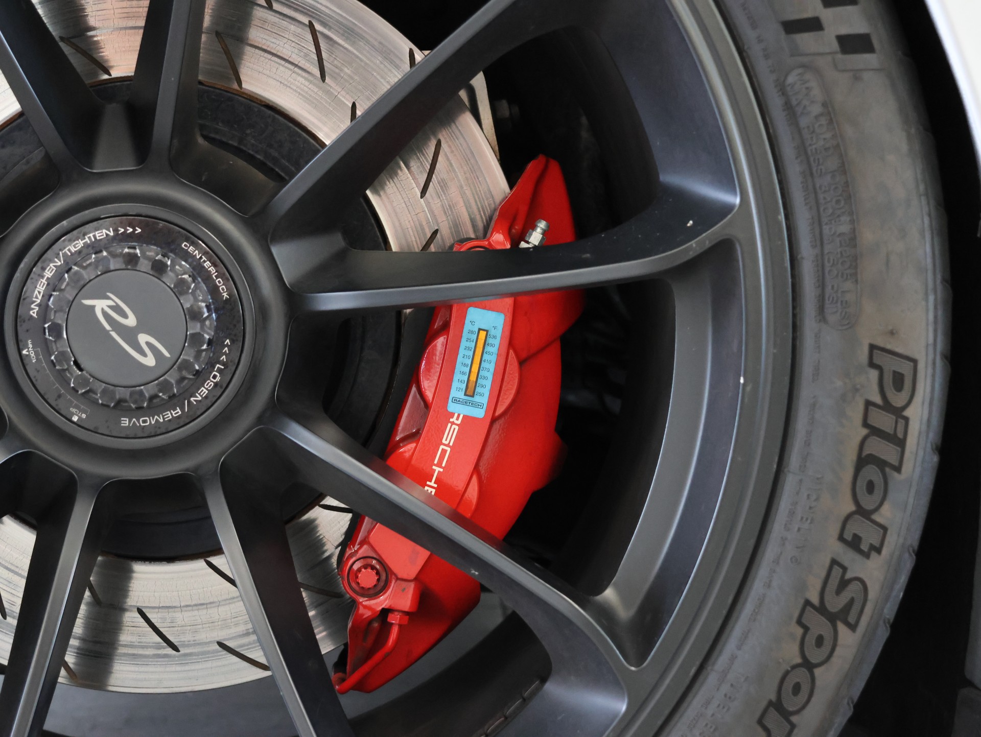 PORSCHE 911 GT3 RS PDK *Sport Chrono* *Aero Packet* *Sportabgassanlage*-image-17