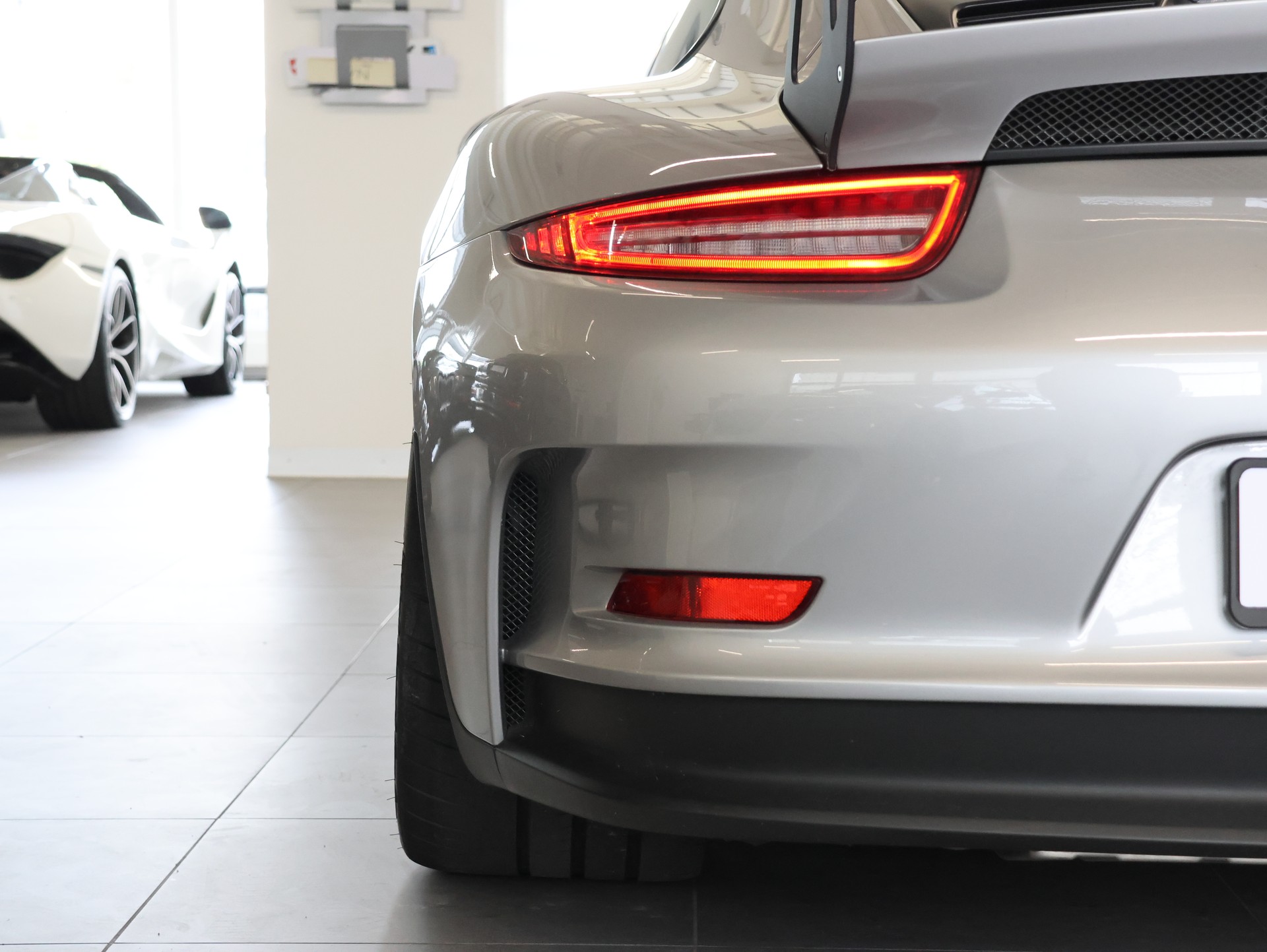 PORSCHE 911 GT3 RS PDK *Sport Chrono* *Aero Packet* *Sportabgassanlage*-image-10