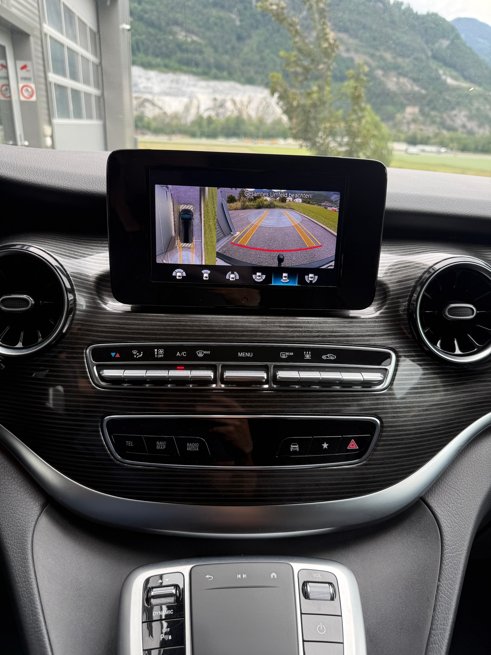 MERCEDES-BENZ V 250 d lang Exclusive 4Matic 9G-Tronic-image-10