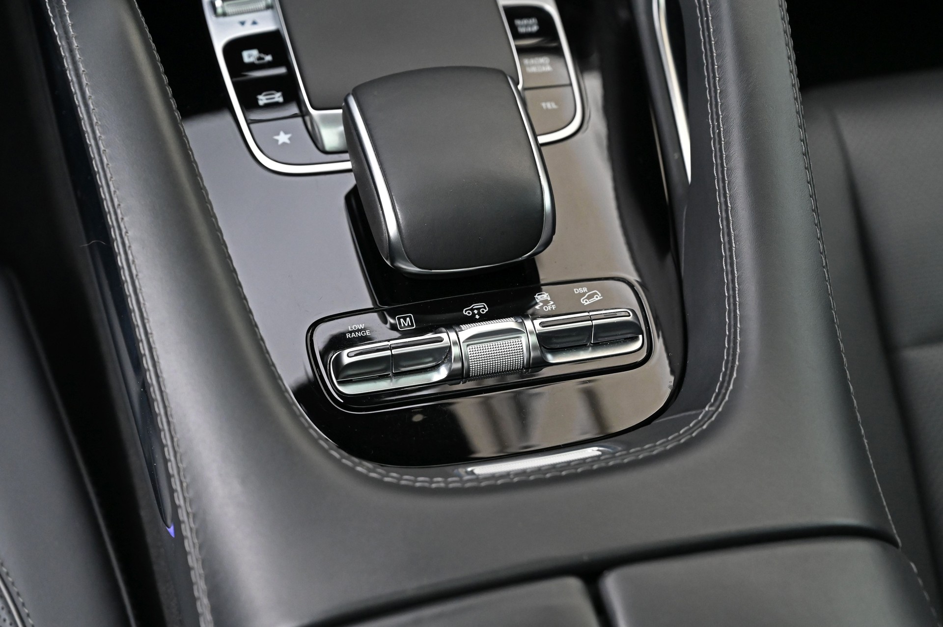 MERCEDES-BENZ GLE 400 d 4Matic Exclusive 9G-Tronic-image-16