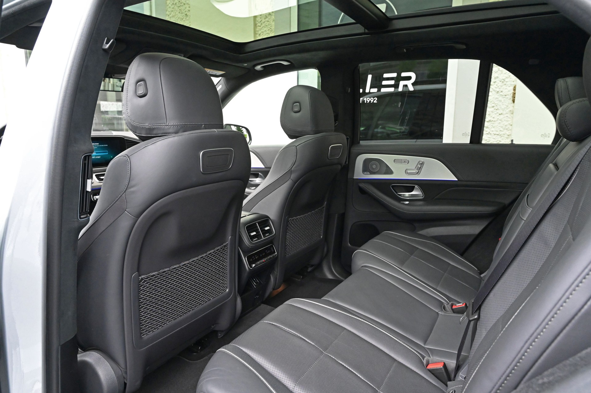 MERCEDES-BENZ GLE 400 d 4Matic Exclusive 9G-Tronic-image-21