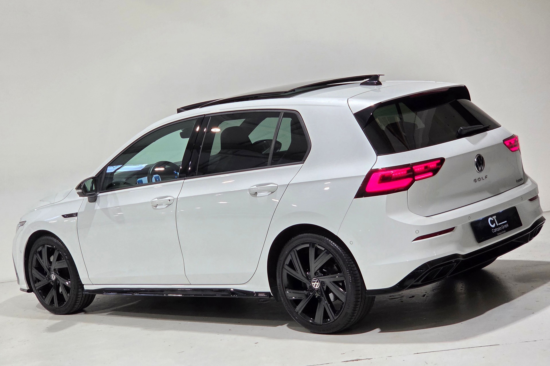 VW Golf 2.0 TSI R-Line DSG 4 Motion-showroom-element-2