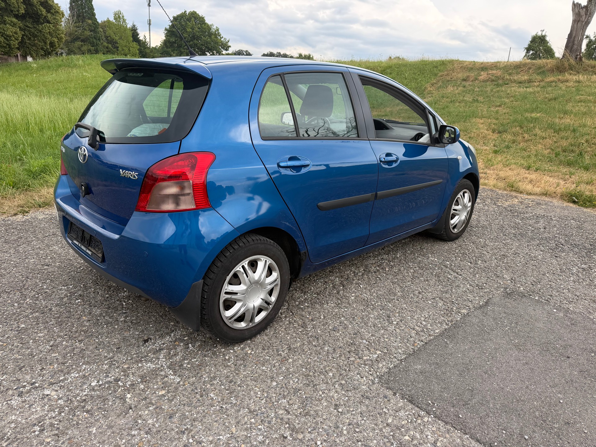 TOYOTA Yaris 1.3 Chic Automatic-image-9