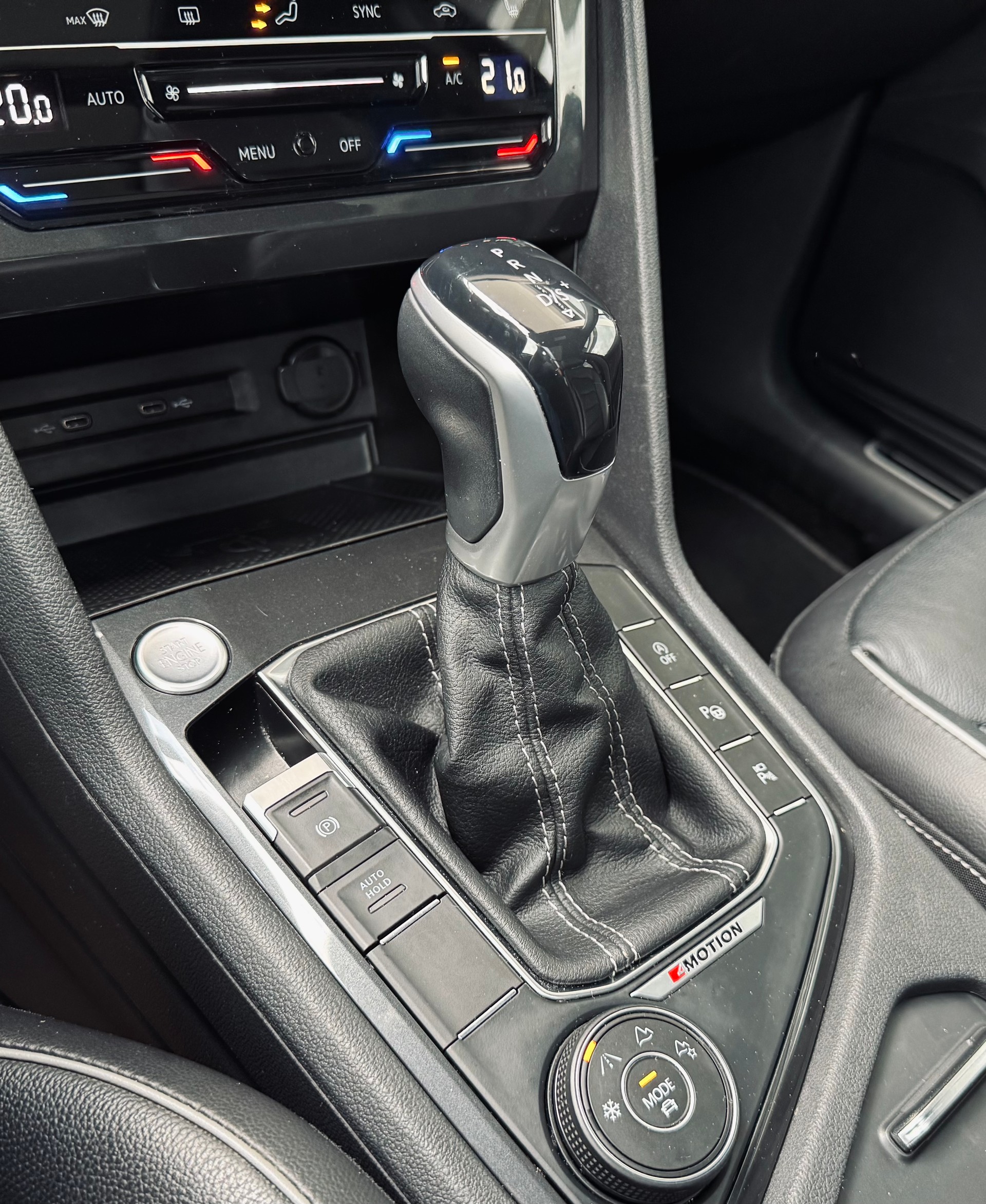 VW Tiguan 2.0TSI R-Line 4Motion DSG-image-21