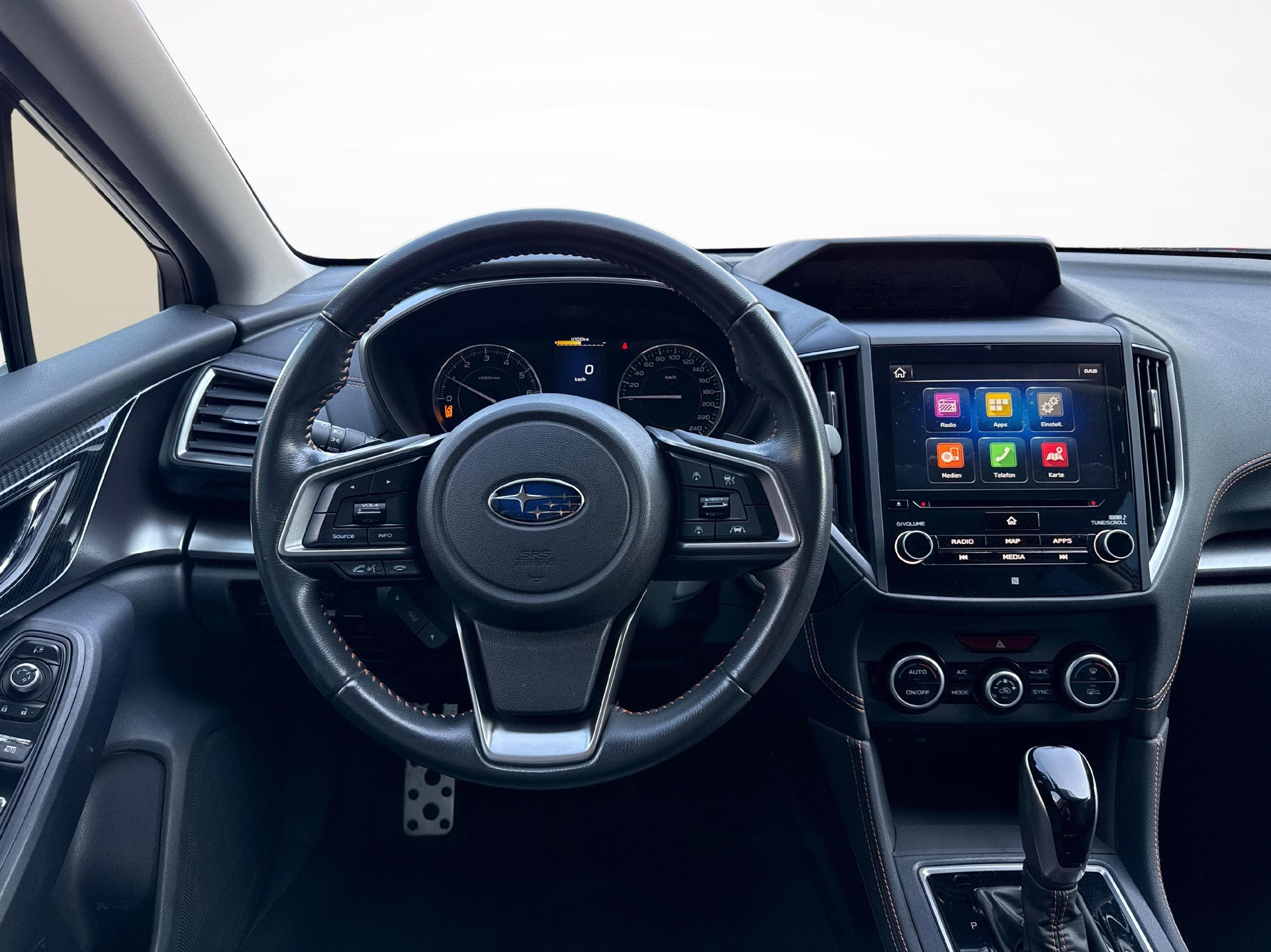 SUBARU XV 2.0i Swiss Plus-image-13