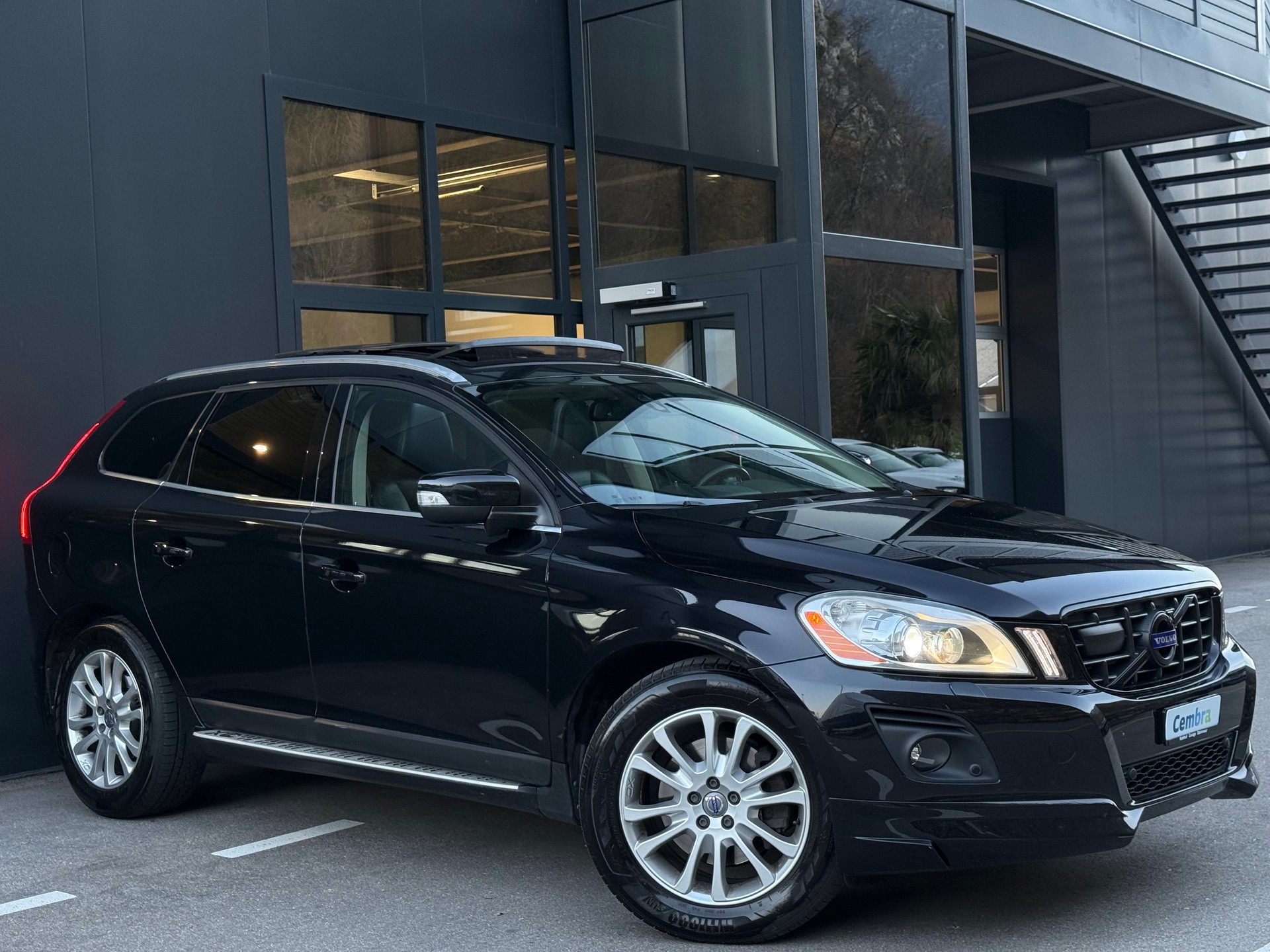 VOLVO XC60 D5 AWD Kinetic Geartronic