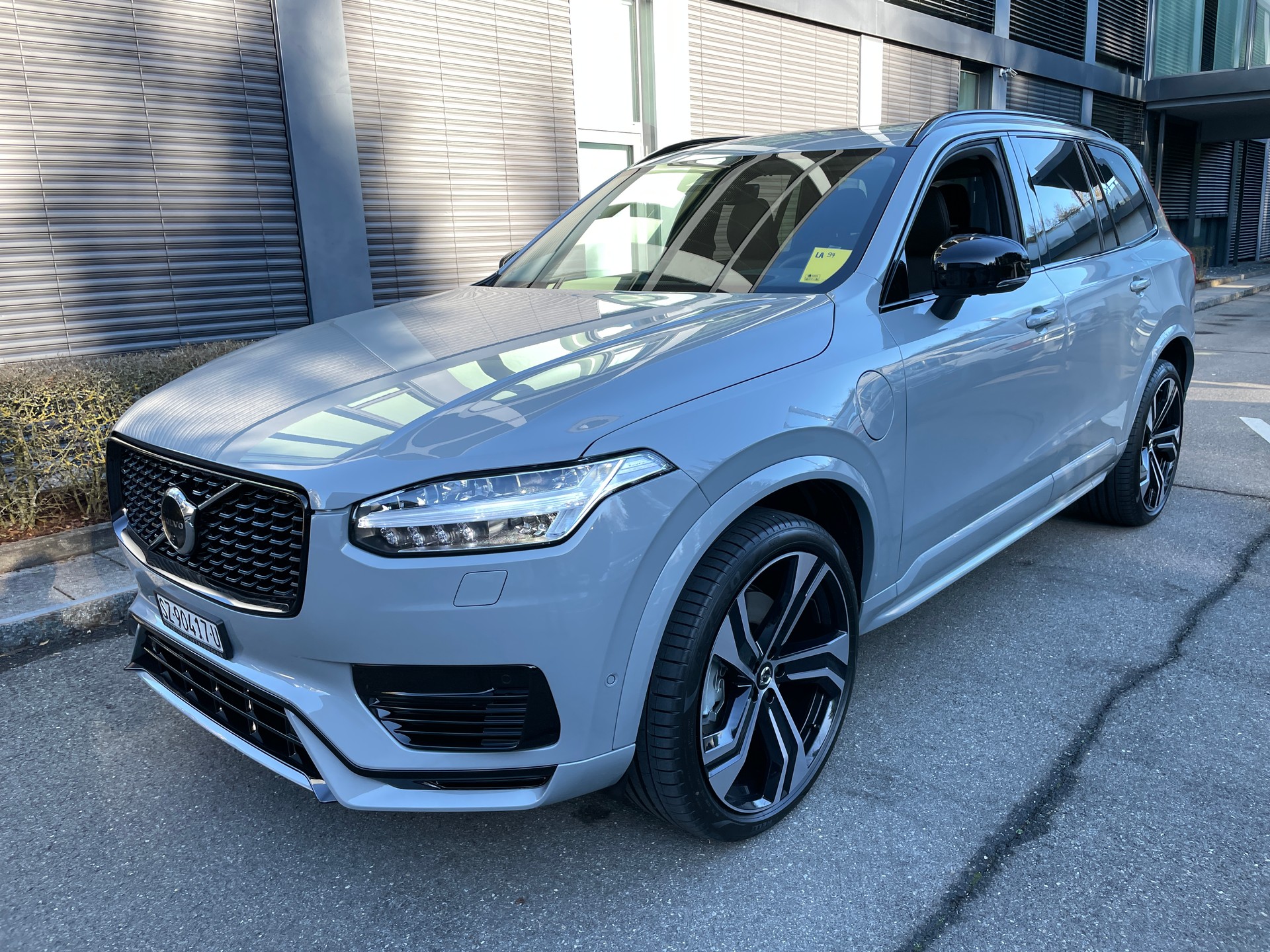VOLVO XC90 T8 eAWD PluginHybrid Ultra Dark 7-Sitzer Geartronic