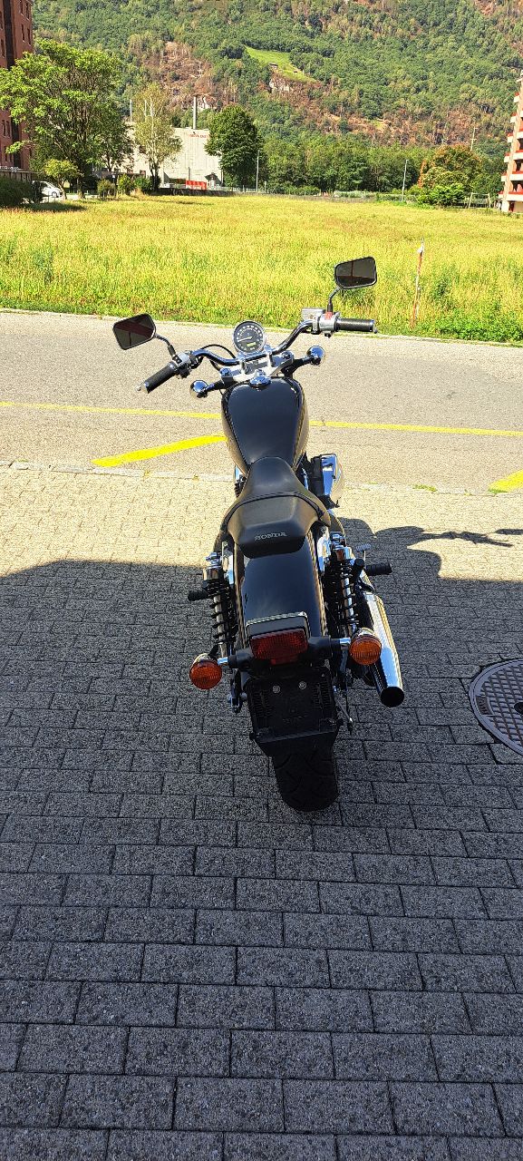 HONDA VT 750 CS Shadow S-image-3
