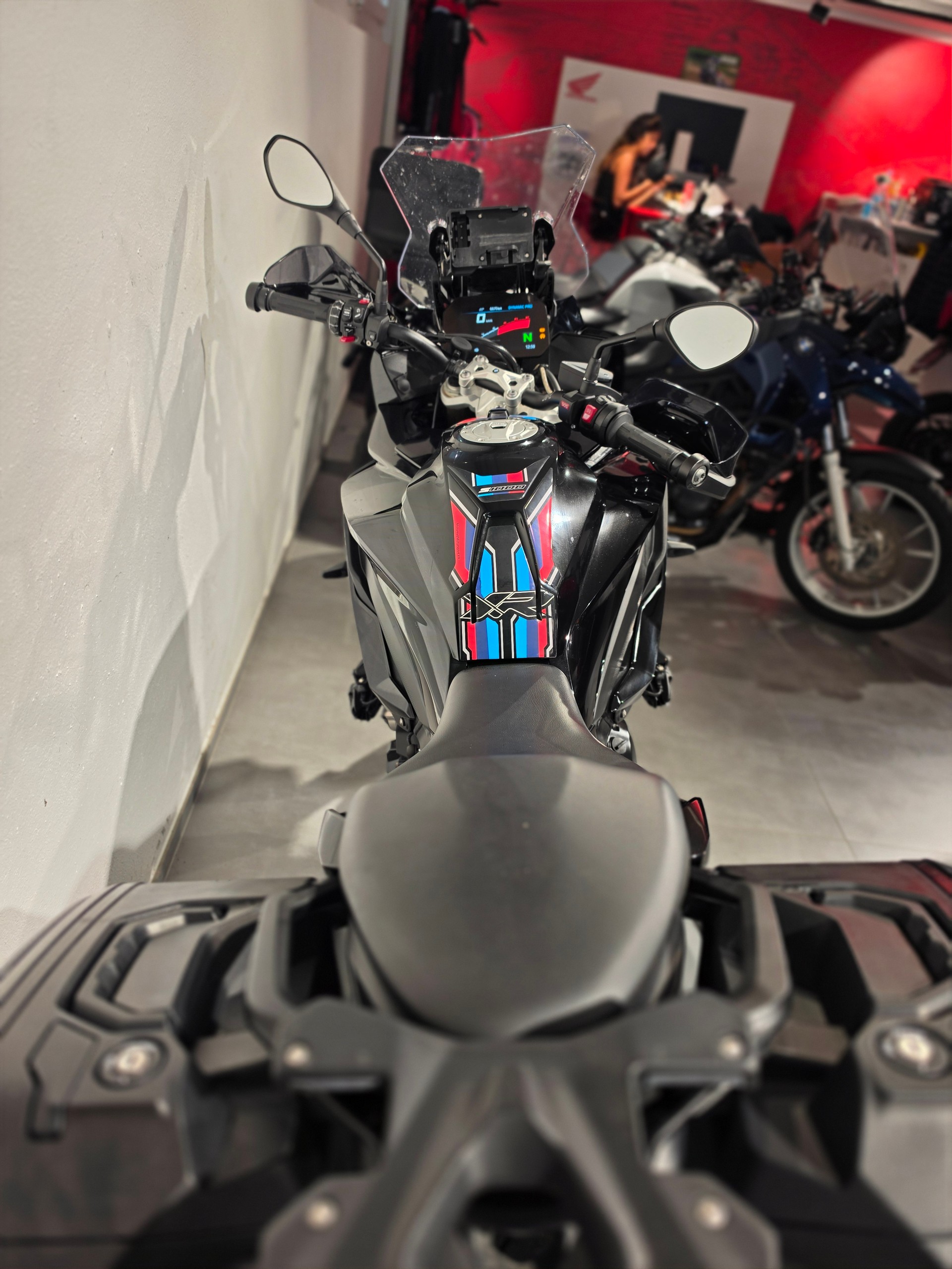 BMW S 1000 XR-image-5