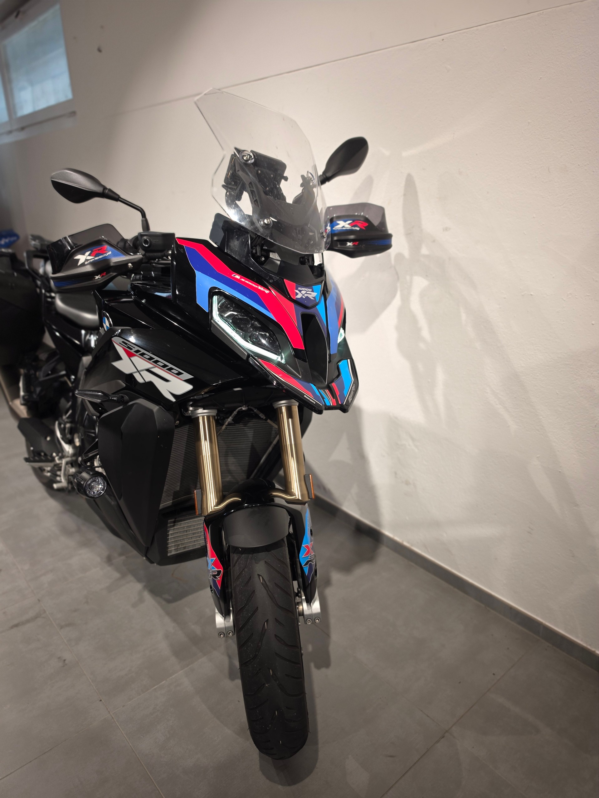 BMW S 1000 XR-showroom-element-2