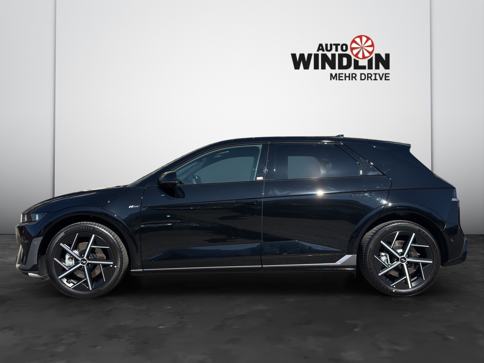 HYUNDAI Ioniq 5 84 kWh N-Line 4WD-showroom-element-3