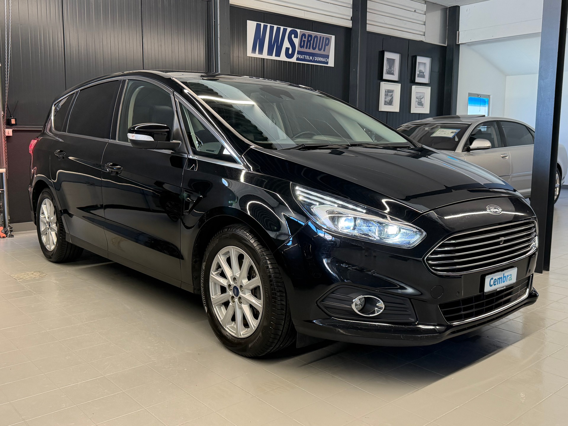 FORD S-Max 2.0 TDCi Titanium AWD PowerShift **7-Sitzer**-showroom-element-1