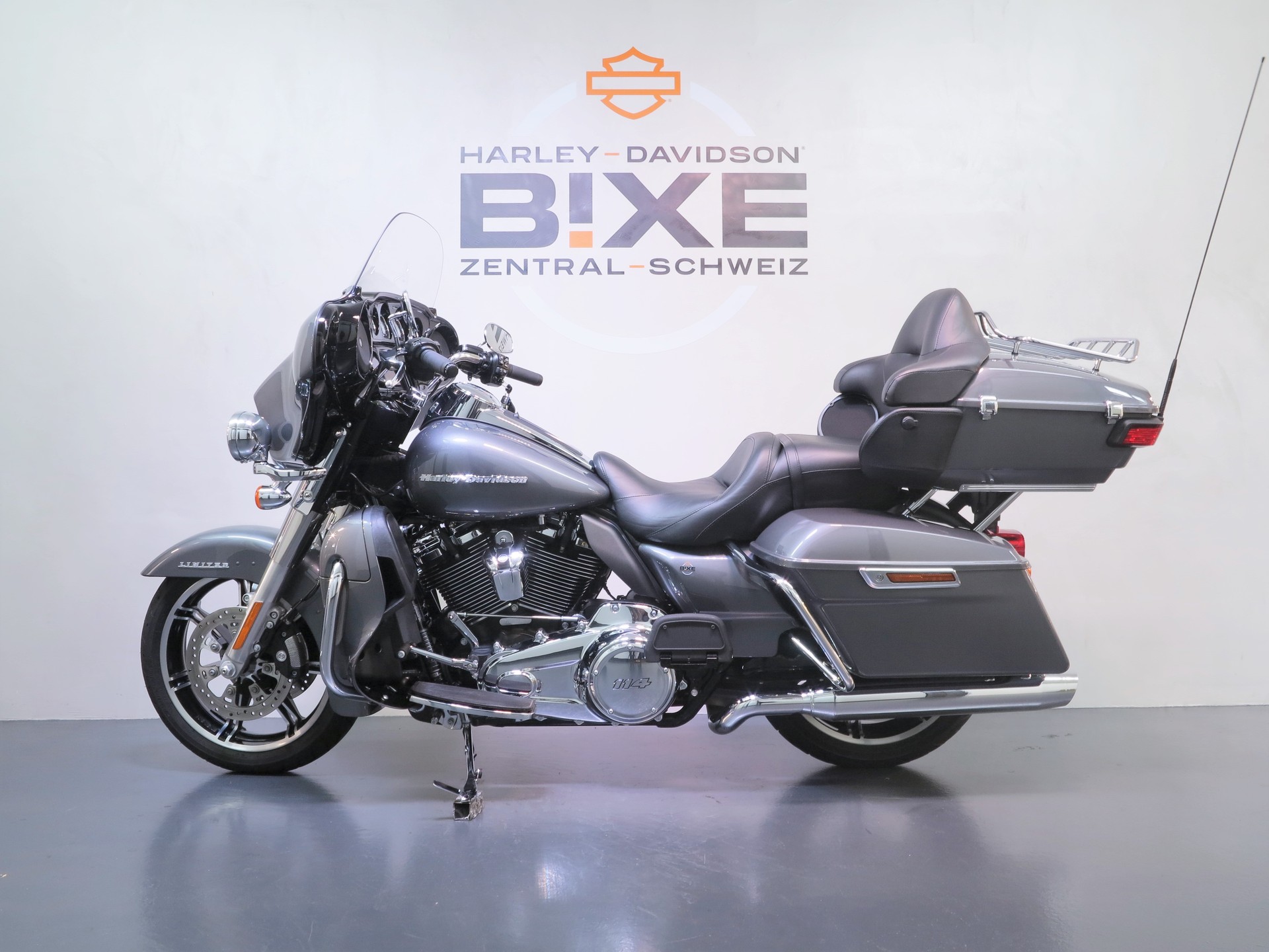 HARLEY-DAVIDSON FLHTK Electra Glide Ultra Limited 114-image-2