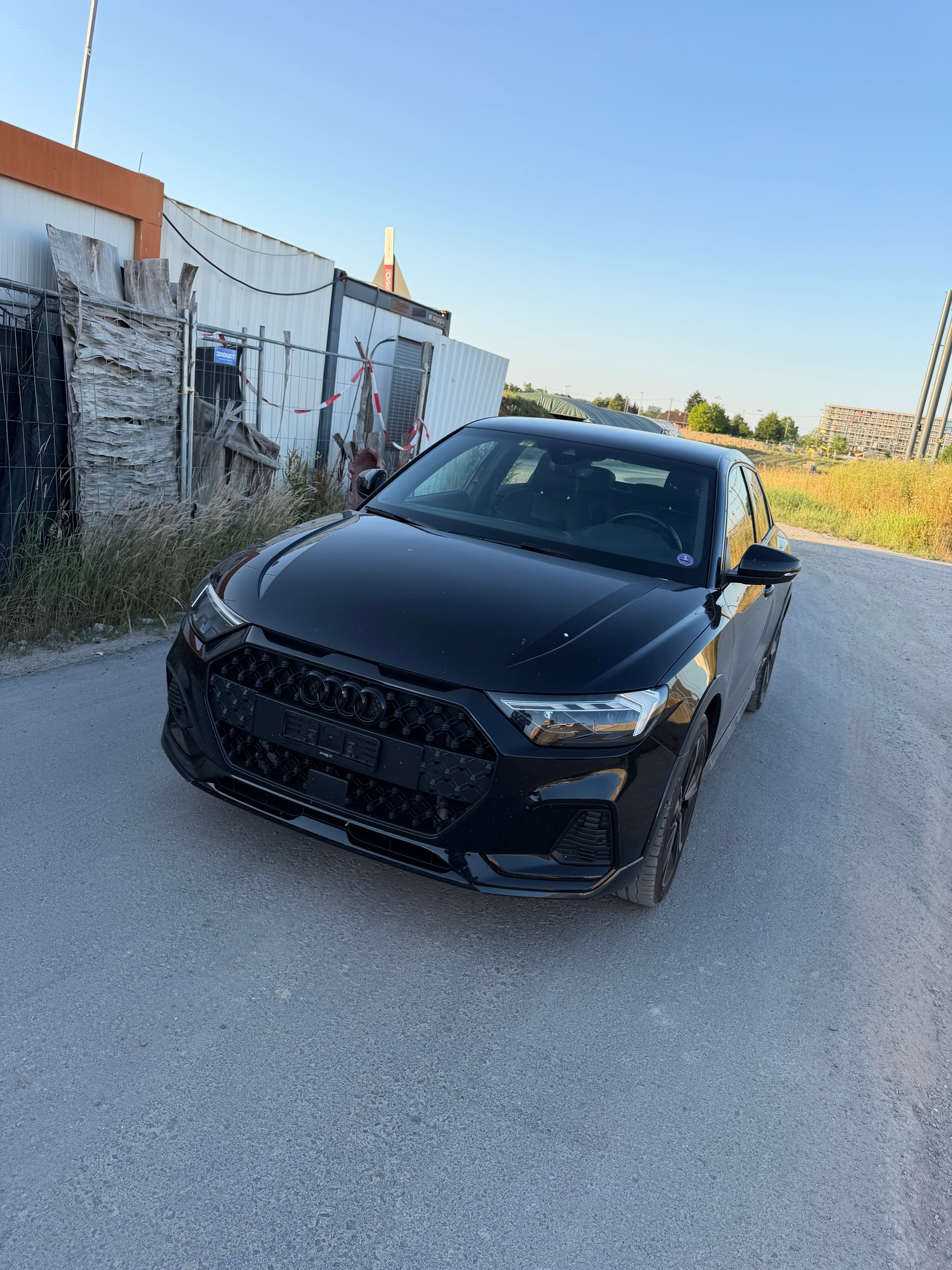 AUDI A1 City Carver 30 TFSI Attraction S-tronic-image-6