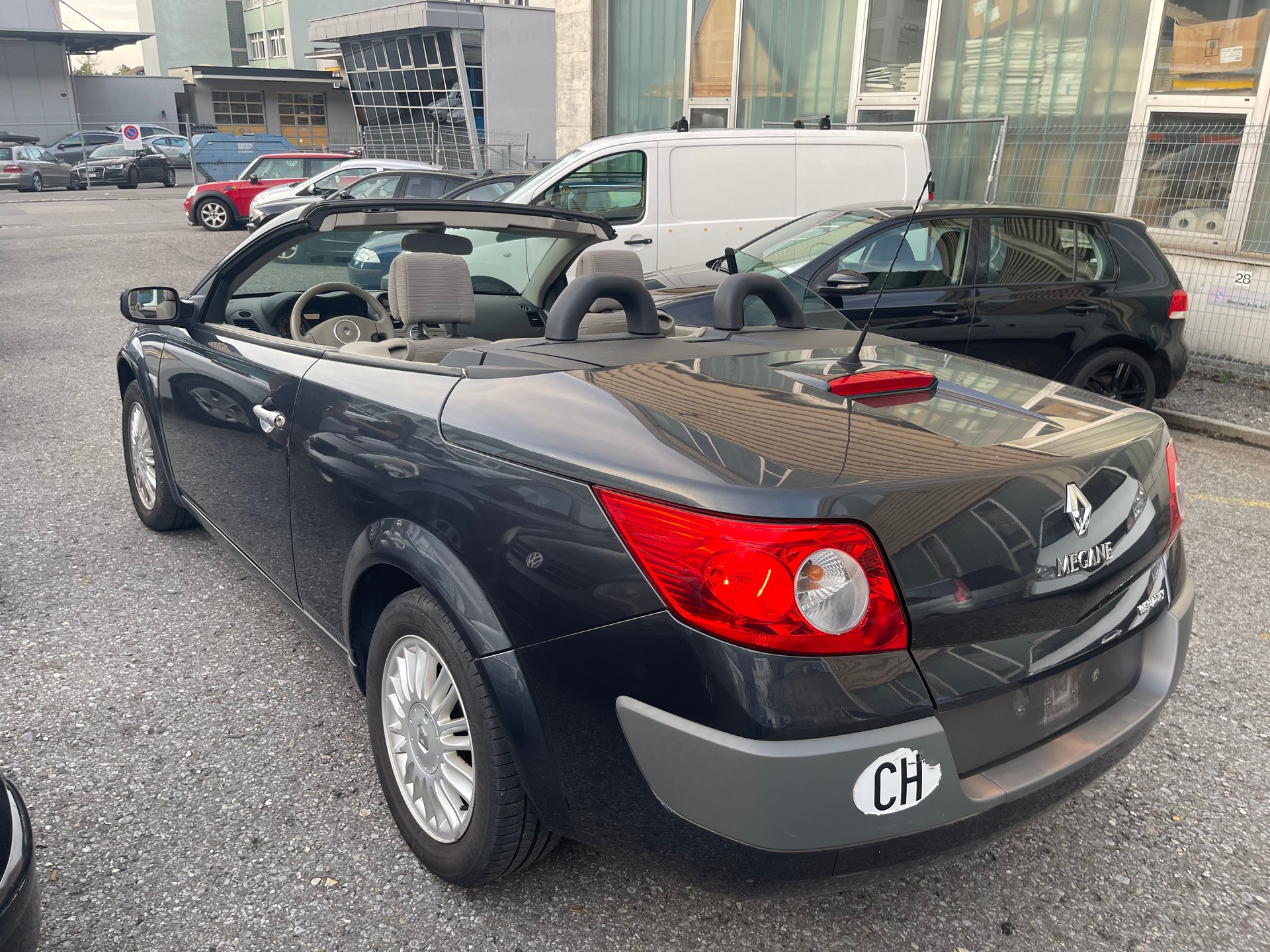 RENAULT Mégane C-C 2.0 16V Privilège Luxe-image-3